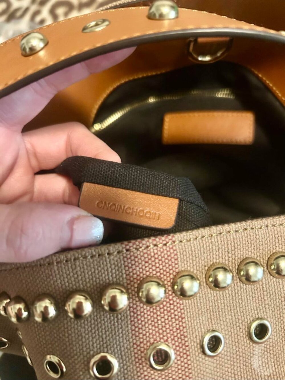 Burberry Authentic Ashby Hobo Nova Bag - Picture 10 of 13
